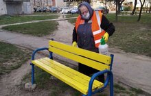 Фото 6: Комунальні служби дезінфікують місто: миють вулиці, тротуари, зупинки транспорту, сходові клітки будинків