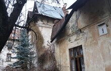 Фото 15: Дональд Туск у Львові: Польща готова відновити зруйновану після обстрілів росії віллу (відео)