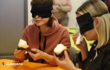 Фото 2: У «Джерелі» почали навчати фахівців, як працювати з незрячими дітьми