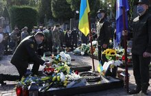 Фото 8: На Личаківському кладовищі вшанували пам’яті захисників України