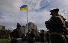 Фото 27: На площі перед Центром Довженка у Львові урочисто підняли Державний прапор