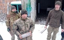 Фото 4: Воїнам на передову львів'яни зібрали й передали допомогу