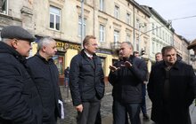 Фото 11: Ремонтні роботи на перехресті вулиць Бандери – Городоцька проводитимуть цілодобово: мешканцям прилеглих будинків компенсуватимуть незручності