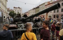 Фото 9: Виставка зруйнованої російської техніки стоятиме у центрі Львова до кінця літа