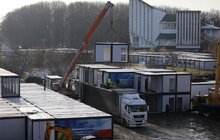Фото 1: У Львові облаштовують найбільше модульне містечко для переселенців (відео)