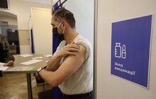 Фото 17: Всі охочі мають змогу прийти на вакцинацію в міську Ратушу