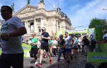 Фото 7: Мер Львова з дружиною в рамках півмарафону пробігли в дистанції 2 км