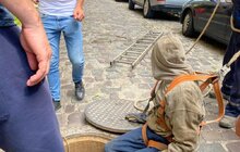 Фото 13: Львівводоканал з допомогою машини-робота із вмонтованою камерою перевірив стан колектора на вул. Голубовича