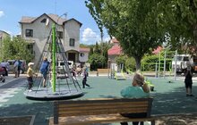 Фото 9: У Львові у співпраці з підприємцями облаштували новий сучасний дитячий майданчик