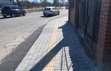 Фото 2: Доступний тротуар і зупинка громадського транспорту: на вулиці Сяйво завершили ремонтні роботи