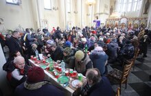 Фото 1: У Львові відбувся великий Різдвяний обід з потребуючими