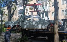 Фото 3: З вулиць Львова уже прибрали понад 80 покинутих авто: цього тижня евакуювали ще шість