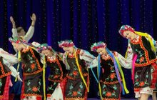 Фото 4: Майже 300 танцівників на одній сцені: дитячі хореографічні ансамблі з прифронтових міст приїхали до Львова