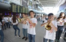 Фото 9: У межах Leopolis Jazz Fest у львівському аеропорту відбувся музичний флеш-моб