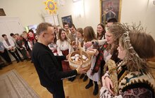 Фото 9: До мерії Львова завітав вертеп з Української академії лідерства