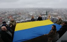 Фото 8: Над вежею львівської Ратуші урочисто підняли національний прапор