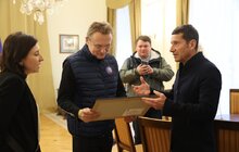 Фото 15: Міста-побратими Львова Канни та Вюрцбург мають намір допомогти проєкту НЕЗЛАМНІ