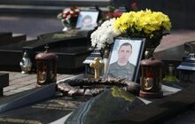 Фото 15: У Львові на Личакові вшанували Героїв України