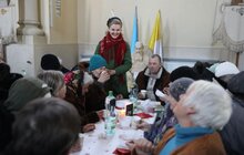 Фото 11: На Різдво у Львові організували святковий обід для найбільш потребуючих