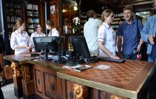 Фото 3: У Львові відкрили відреставровану історичну «Аптеку на Марійській площі»