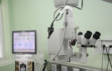 Фото 3: Для медичного центру «Мікрохірургія ока» 8-ї міської клінічної лікарні за кошти міста придбано надсучасний факоемульсифікатор