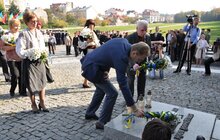 Фото 18: «Ми сьогодні вшановуємо не тільки ветеранів УПА, а й усіх Героїв нашої країни, які своїми тілами закрили нас і захистили», - А. Садовий