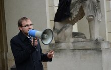 Фото 2: До Дня студента львівських левів одягли у мантії