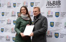 Фото 17: 100 успішним педагогам Львова вручили по 25 тисяч гривень