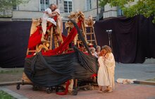 Фото 7: Головною подією Великодня стануть видовищні вуличні вистави у дворику Ратуші