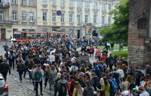 Фото 12: Сьогодні у Львові студенти різних вишів взяли участь в масштабній акції солідарності із бранцями Кремля «Хода солідарності. Волю заручникам Кремля!»