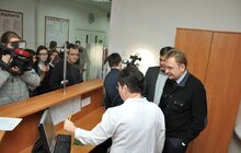 Фото 5: А. Садовий про новий рентгенапарат: «Він дає можливість набагато краще оцінити ситуацію, поставити правильний діагноз і почати лікування»