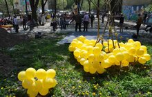 Фото 3: На вул. Сахарова – Богуна відновили дитячий майданчик