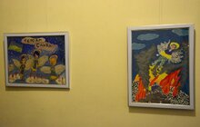 Фото 7: У ратуші відкрили виставку дитячих малюнків, присвячених Небесній Сотні