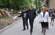 Фото 1: «Цього року достатньо багато коштів буде інвестовано у ремонти наших двориків», - А. Садовий