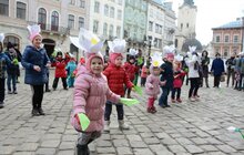 Фото 5: У Львові відбулася акція «Збережемо первоцвіти!»