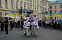 Фото 17: Біля будівлі Львівської облдержадміністрації відбулась урочиста церемонія підняття Державного Прапора України