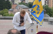 Фото 6: Сьогодні, у День Державного Прапора  України, національний стяг замайорів над могилами новітніх Героїв