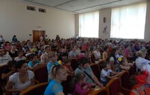Фото 5: Дітям з соціально вразливих сімей подарували радість