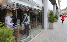 Фото 2: Станом на 14.00 год на «Гарячу лінію міста» надійшло понад 300 звернень від підприємців