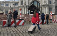 Фото 10: «Є незручності, але скоро тут буде дуже круто», — А. Садовий під час огляду ремонту пл. Двірцевої