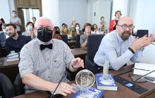 Фото 16: Львів святкує уродини Станіслава Лема: у сесійній залі Ратуші подискутували про великого львів’янина