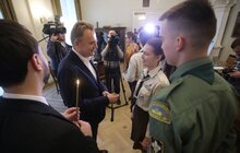 Фото 10: Пластуни та скаути передали місту Вифлеємський вогонь миру