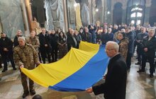 Фото 16: Над вежею львівської Ратуші урочисто підняли національний прапор
