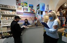 Фото 17: Моніторингові групи перевіряють суб'єкти господарювання та міський транспорт на дотримання карантинних заходів