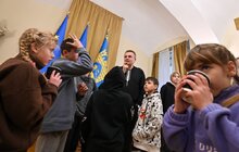 Фото 3: Цікаві історії, какао та мандаринки: вихованці ліцею «Просвіта» завітали в гості до мера Львова