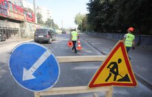 Фото 1: На вул. Кн. Ольги проводять ремонтні роботи із запобігання руйнуванню дороги за методикою, яку застосовують при ремонті великих магістралей державного значення