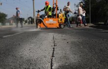 Фото 4: На вул. Кн. Ольги проводять ремонтні роботи із запобігання руйнуванню дороги за методикою, яку застосовують при ремонті великих магістралей державного значення