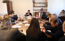 Фото 3: Міська комісія ТЕБ та НС вирішила закрити усі торгові мережі, окрім аптек та продуктових магазинів, — А. Садовий