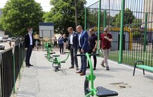 Фото 1: На вул. Шевченка облаштували сучасний мультифункційний спортивний майданчик