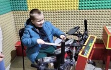 Фото 1: Мрії незрячих діток цими днями здійснюються у Львові